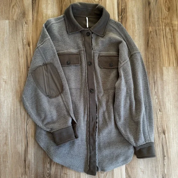 Free People Ruby Oversized Shirt Jacket in Olive Sz S - Picture 4 of 12